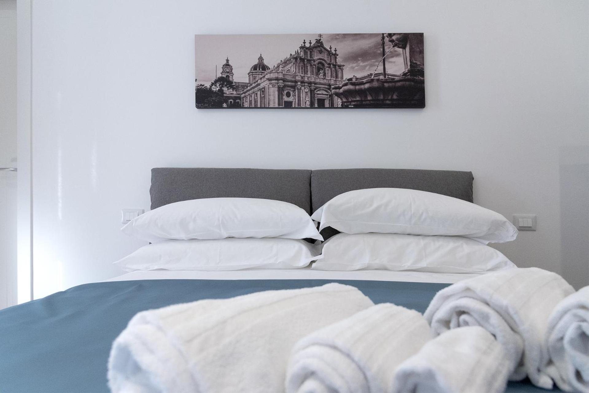Civicocento Charming Rooms 카타니아 외부 사진